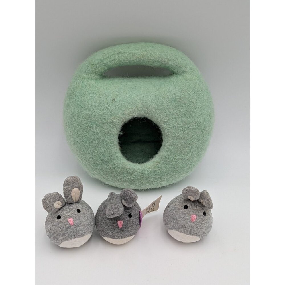 Lovevery 3 Bunnies in Felt Burrow Green‎ Pouch Bunny Plush Rabbit Nest 6 Inch
